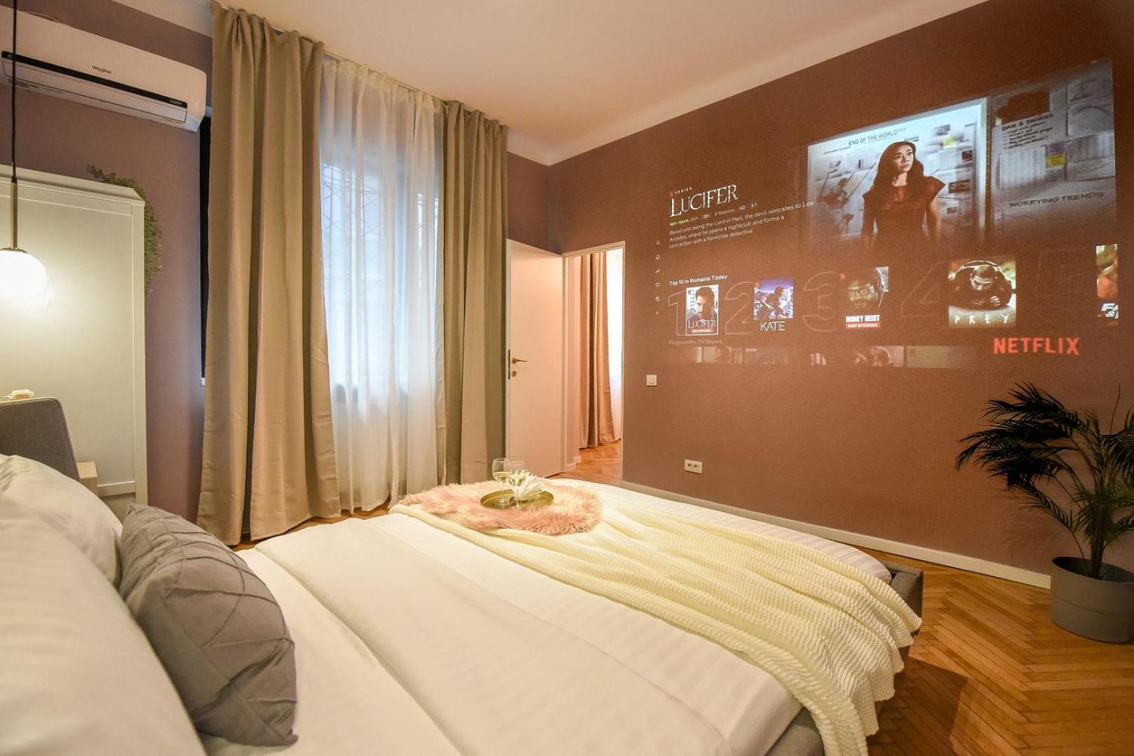 Modern Stay - Central Studios With Wall Projector Near Radisson บูคาเรสต์ ภายนอก รูปภาพ